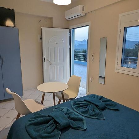 Valanidorachi Pame Apartments Only Adults מראה חיצוני תמונה